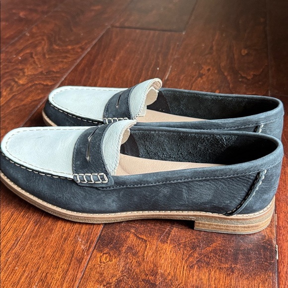 SPERRY Seaport Suede Penny Loafers, color Black/White, size 8.5. - Picture 5 of 10